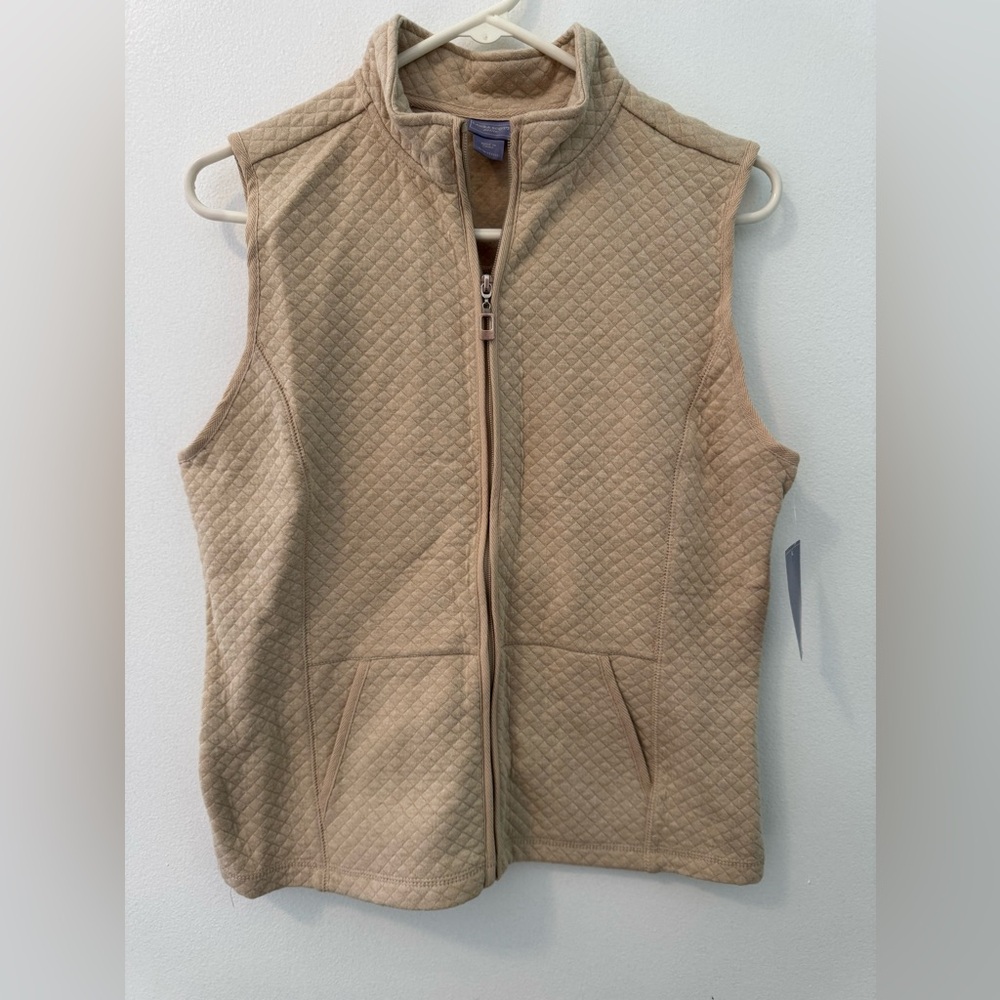 NWT Laura Scott Beige Quilted Vest Size M Petite